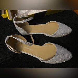NEW sparkly silver ballet pointed flats